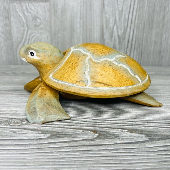 Wooden carved painted turtle trinket box storage box tropical sea turtle - Picture 7 of 15